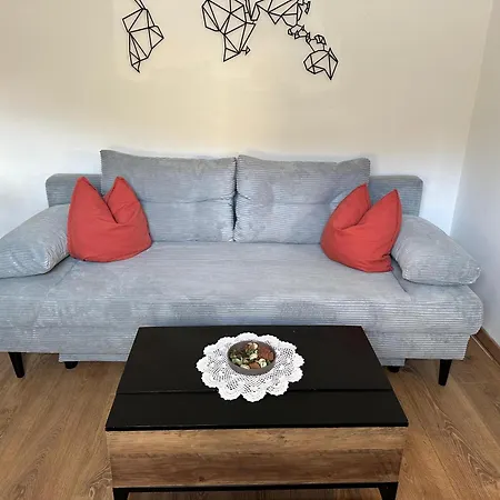 Anna Apartment *